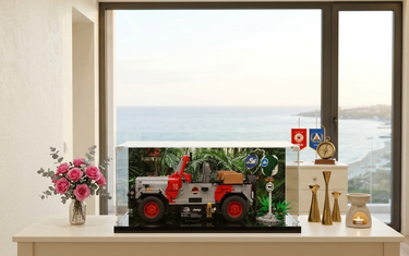 Returning to Isla Nublar: The Ultimate Guide to the LEGO® Jurassic Park Jeep® Wrangler (77984)